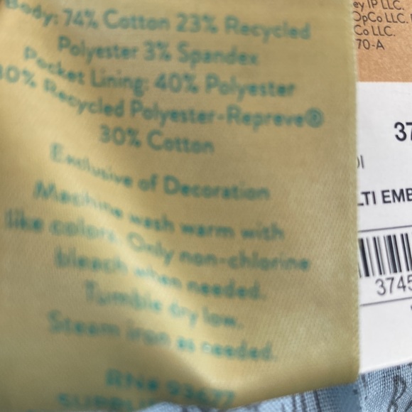 Girls denim shorts size 7 regular - Picture 13 of 13